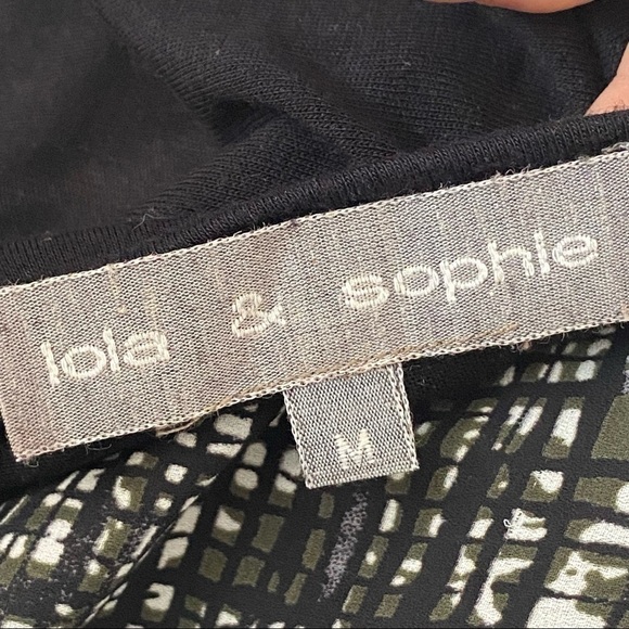 Lola & Sophie Long Sleeve Zipper V-neck Blouse Top, size Medium - Picture 10 of 12